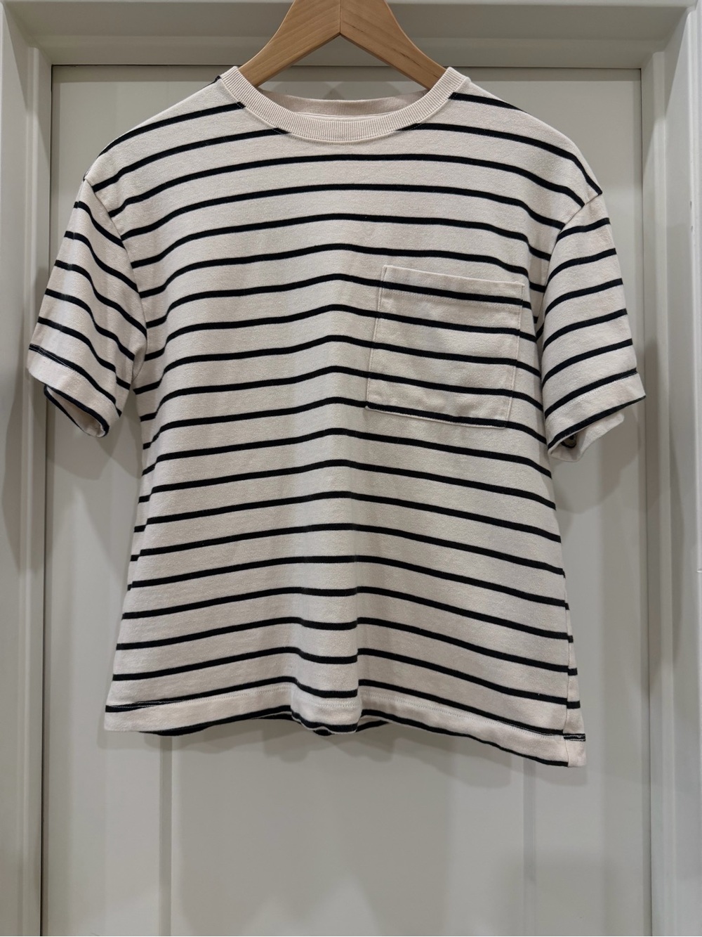 Abercrombie & Fitch Black and White Striped Pocket Tee XS